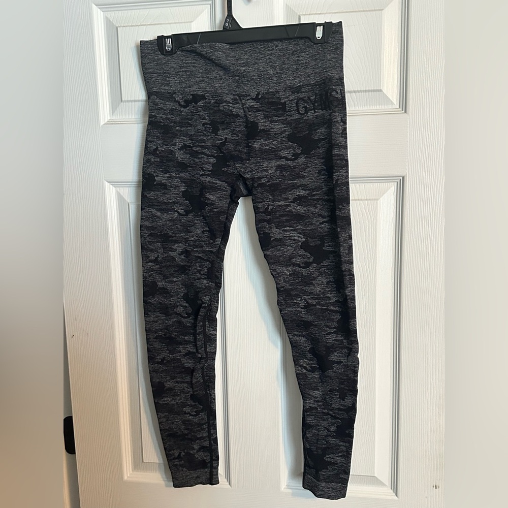 Gymshark Gray Camo Leggings